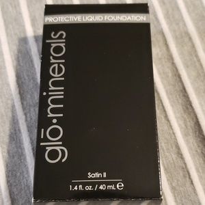 Golden light Glo minerals liquid foundation